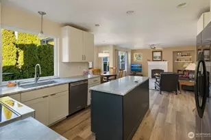 15012 SE 279th Pl, Kent, WA 98042 - Photo 4