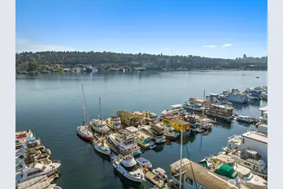 2040 Westlake Avenue N #14, Seattle, WA 98109 - Photo 4