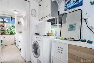 2040 Westlake Avenue N #14, Seattle, WA 98109 - Photo 22