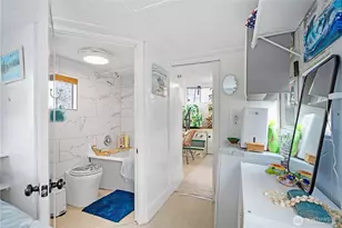 2040 Westlake Ave N, Seattle, WA 98109 - Photo 24