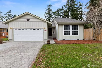625 NW Mizzen Drive, Oak Harbor, WA 98277 - Photo 2