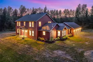 34730 NE 82nd Pl, Carnation, WA 98014 - Photo 2
