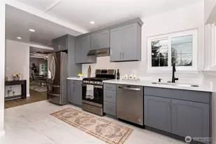 454 SW 142nd St, Burien, WA 98166 - Photo 10