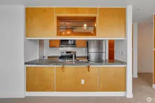 300 110th Ave NE, Bellevue, WA 98004 - Photo 12