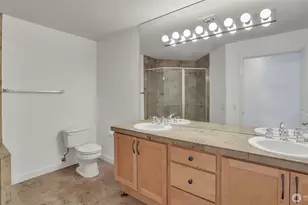 300 110th Ave NE, Bellevue, WA 98004 - Photo 22