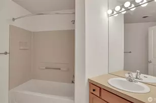 300 110th Ave NE, Bellevue, WA 98004 - Photo 20