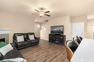 985 Riley Dr E, Enumclaw, WA 98022 - Photo 8