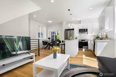 10533 B Stone Avenue N, Seattle, WA 98133 - Photo 8