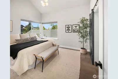 8326 14th Avenue NW, Seattle, WA 98117 - Photo 20