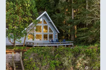 16273 Reitan Road NE, Bainbridge Island, WA 98110 - Photo 2