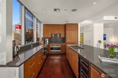 1521 2nd Avenue #1001, Seattle, WA 98101 - Photo 14