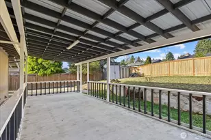 12016 SE 222nd Pl, Kent, WA 98031 - Photo 16