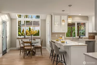 13015 NE 197th Place, Woodinville, WA 98072 - Photo 16