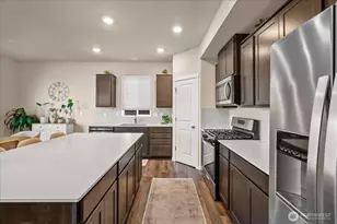 11056 188th St Ct E, Puyallup, WA 98374 - Photo 8