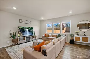 11056 188th St Ct E, Puyallup, WA 98374 - Photo 4