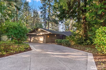 18710 88th Avenue W, Edmonds, WA 98026 - Photo 2