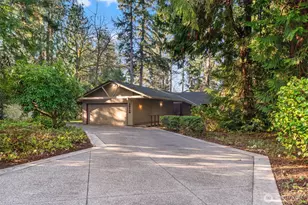 18710 88th Ave W, Edmonds, WA 98026 - Photo 2