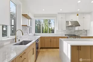 11087 SE 62nd Pl, Bellevue, WA 98006 - Photo 16