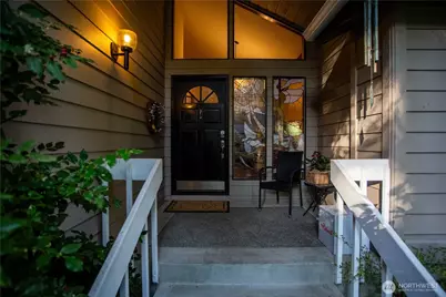 2715 39th Street, Gig Harbor, WA 98335 - Photo 2