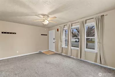 1013 Amherst Avenue, Wenatchee, WA 98801 - Photo 4