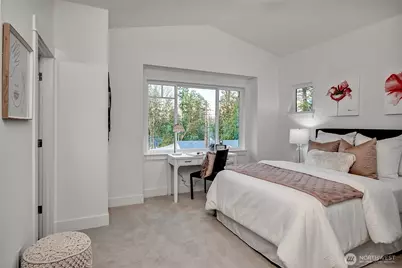 15033 SE 44th Street, Bellevue, WA 98006 - Photo 24