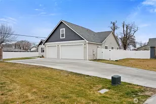 1512 S Madison St, Moses Lake, WA 98837 - Photo 4