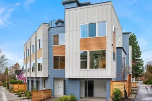 217 NE 75th St, Seattle, WA 98115 - Photo 2