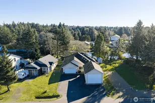 650 Skamokawa Ct SE, Ocean Shores, WA 98569 - Photo 2