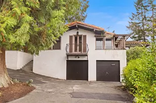 5265 W Mercer Way, Mercer Island, WA 98040 - Photo 2