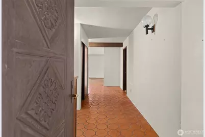 5265 West Mercer Way, Mercer Island, WA 98040 - Photo 18