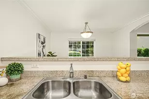 25025 SE Klahanie Blvd, Sammamish, WA 98029 - Photo 10