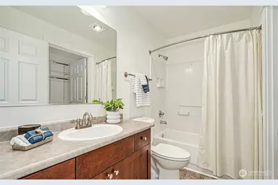 25025 SE Klahanie Boulevard #J102, Sammamish, WA 98029 - Photo 16