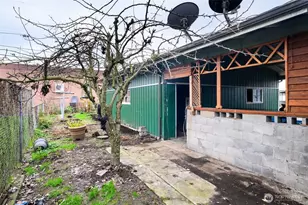 1704 10th Ave, Longview, WA 98632 - Photo 38