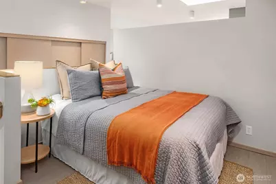 2030 Western Avenue #701, Seattle, WA 98121 - Photo 8