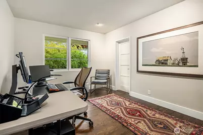 1561 Magnolia Boulevard W, Seattle, WA 98199 - Photo 14