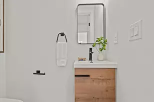 12834 Ashworth Ave N, Seattle, WA 98133 - Photo 6