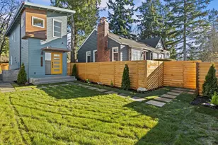 12834 Ashworth Ave N, Seattle, WA 98133 - Photo 32