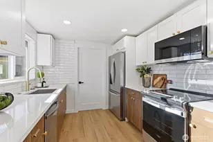 8505 Bridgeport Way SW, Lakewood, WA 98499 - Photo 4