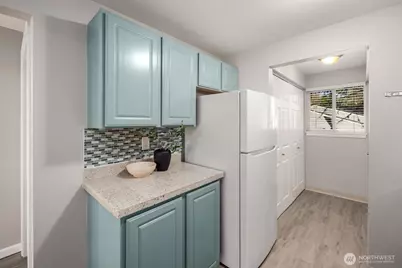 10014 NE 127th Place #A201, Kirkland, WA 98034 - Photo 10