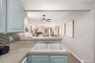 10014 NE 127th Pl, Kirkland, WA 98034 - Photo 12