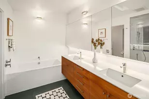 5323 NE 42nd St, Seattle, WA 98105 - Photo 18