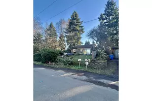 101 NW 107th St, Vancouver, WA 98685 - Photo 2