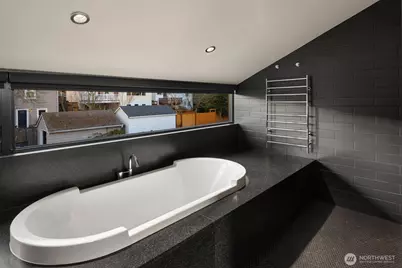 5221 37th Avenue NE, Seattle, WA 98015 - Photo 14