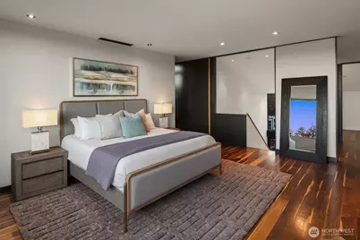 5221 37th Avenue NE, Seattle, WA 98015 - Photo 10