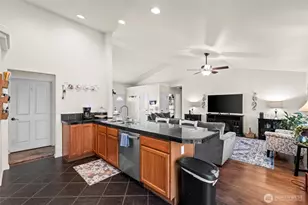 810 Cody St SE, Rainier, WA 98576 - Photo 10