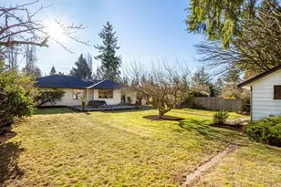 8611 Holly Ln, Edmonds, WA 98026 - Photo 28