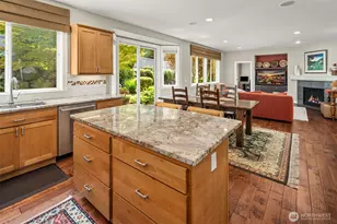 25417 NE 3rd Pl, Sammamish, WA 98074 - Photo 14