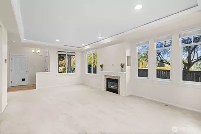 18704 109th Lane SE, Renton, WA 98055 - Photo 4