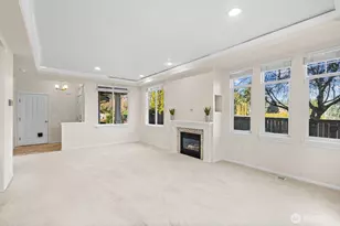 18704 109 Ln SE, Renton, WA 98055 - Photo 4