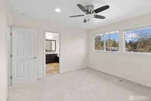 18704 109 Ln SE, Renton, WA 98055 - Photo 18